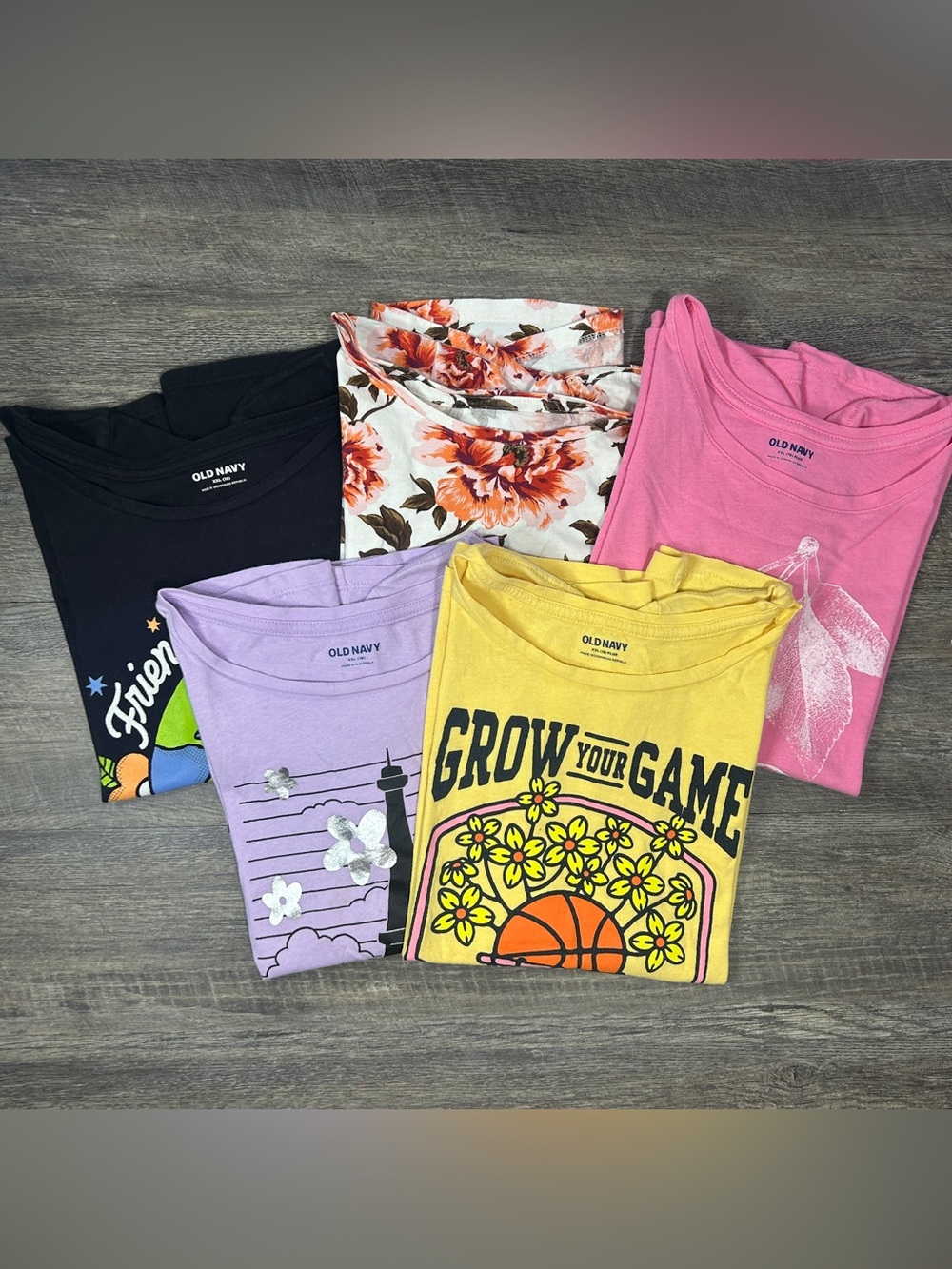 (0001) Girls: XXL 18 Old Navy 5pc Graphic Tees Bundle- B1